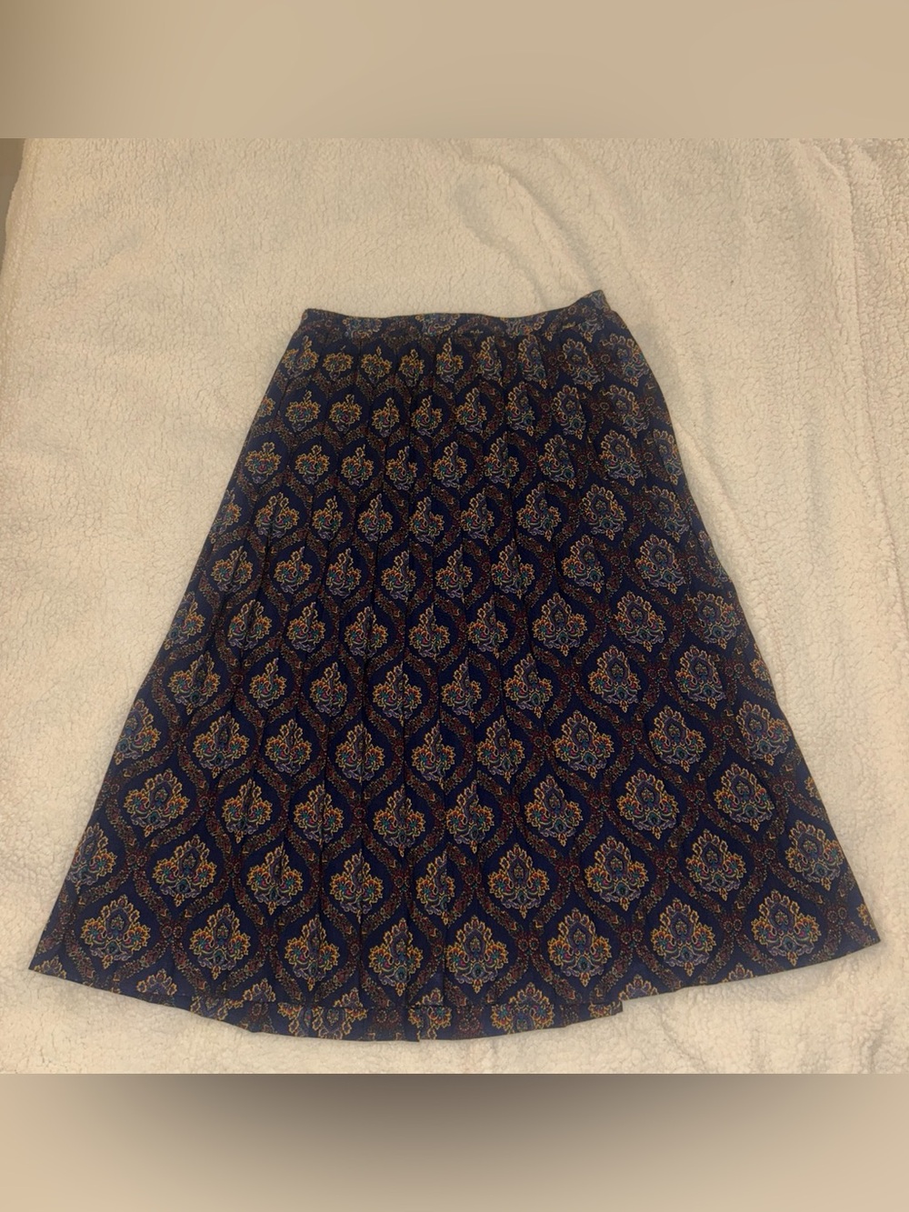 Vintage Women's Navy Blue Patterned A-Line Skirt